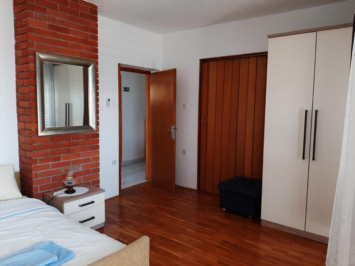 Apartments Grozdana ซริกเวนิซา ภายนอก รูปภาพ